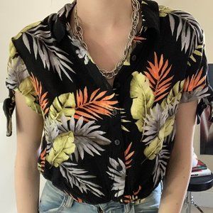 Black floral button up crop top